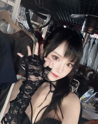 欧美双排扣西装女街拍_高清点播免费观看最新